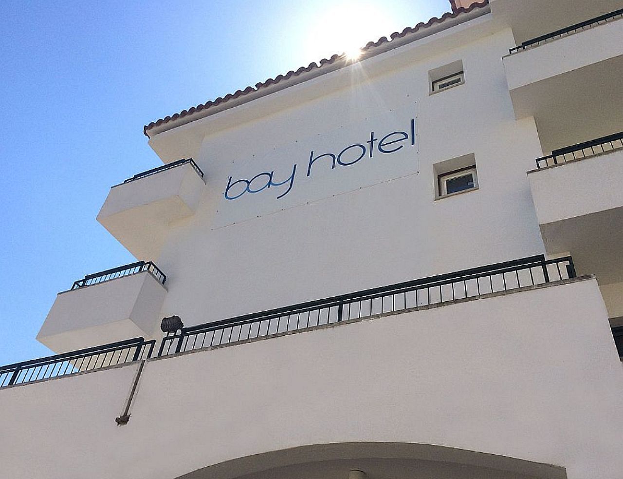 Bay Hotel Росас Экстерьер фото